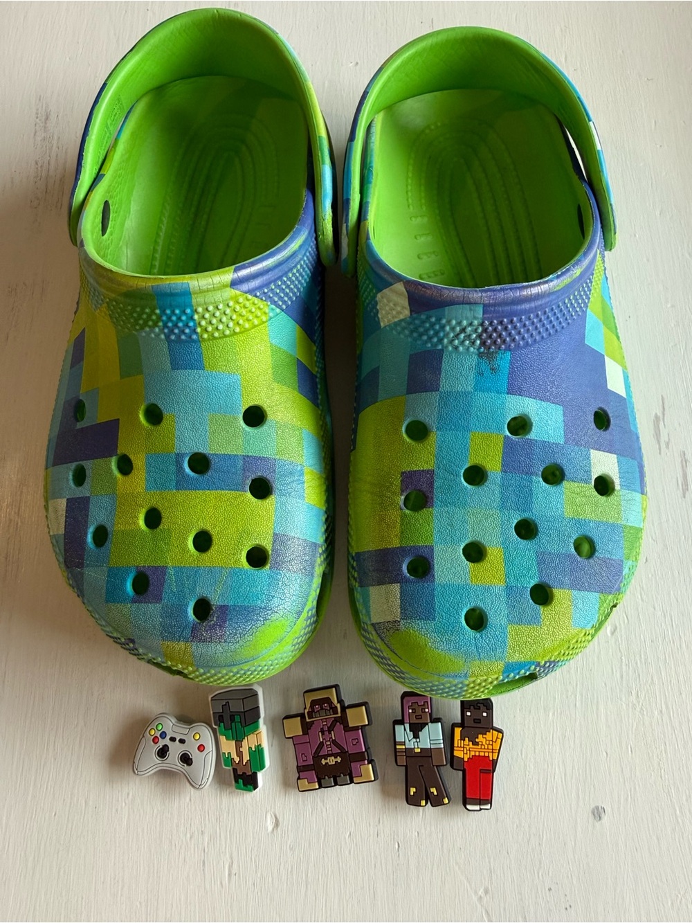 Boys Youth Mindcraft Crocs With Charms